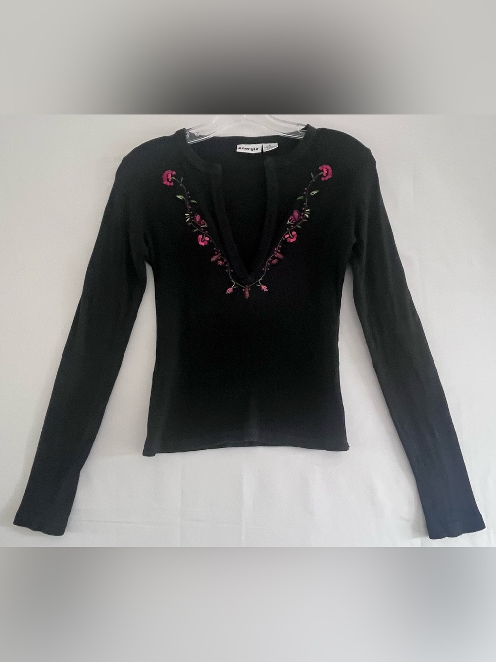 Vintage Y2K Energie Embroidered Ribbed Henley Top M